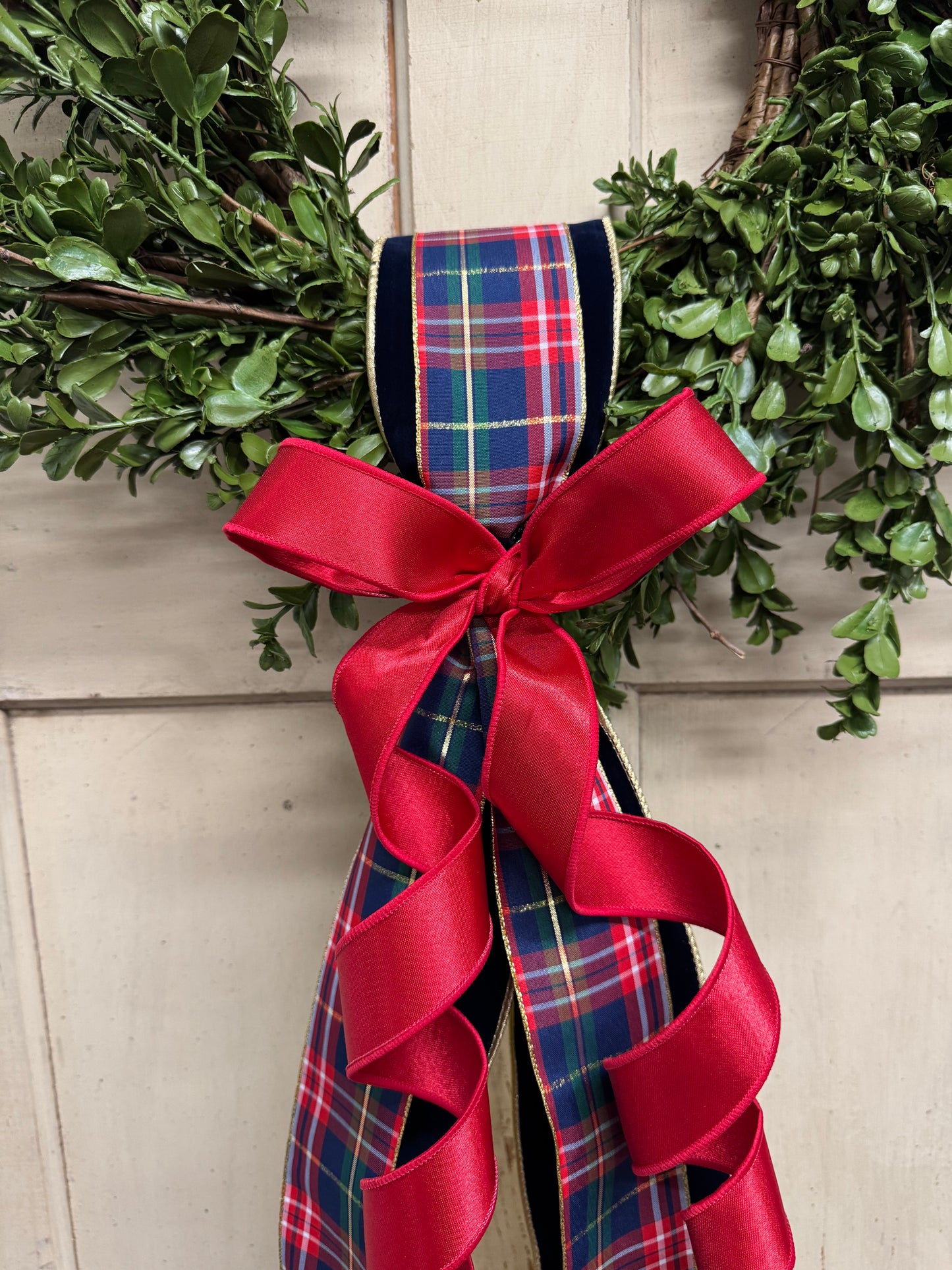 Charlotte’s Christmas Plaid Boxwood Wreath