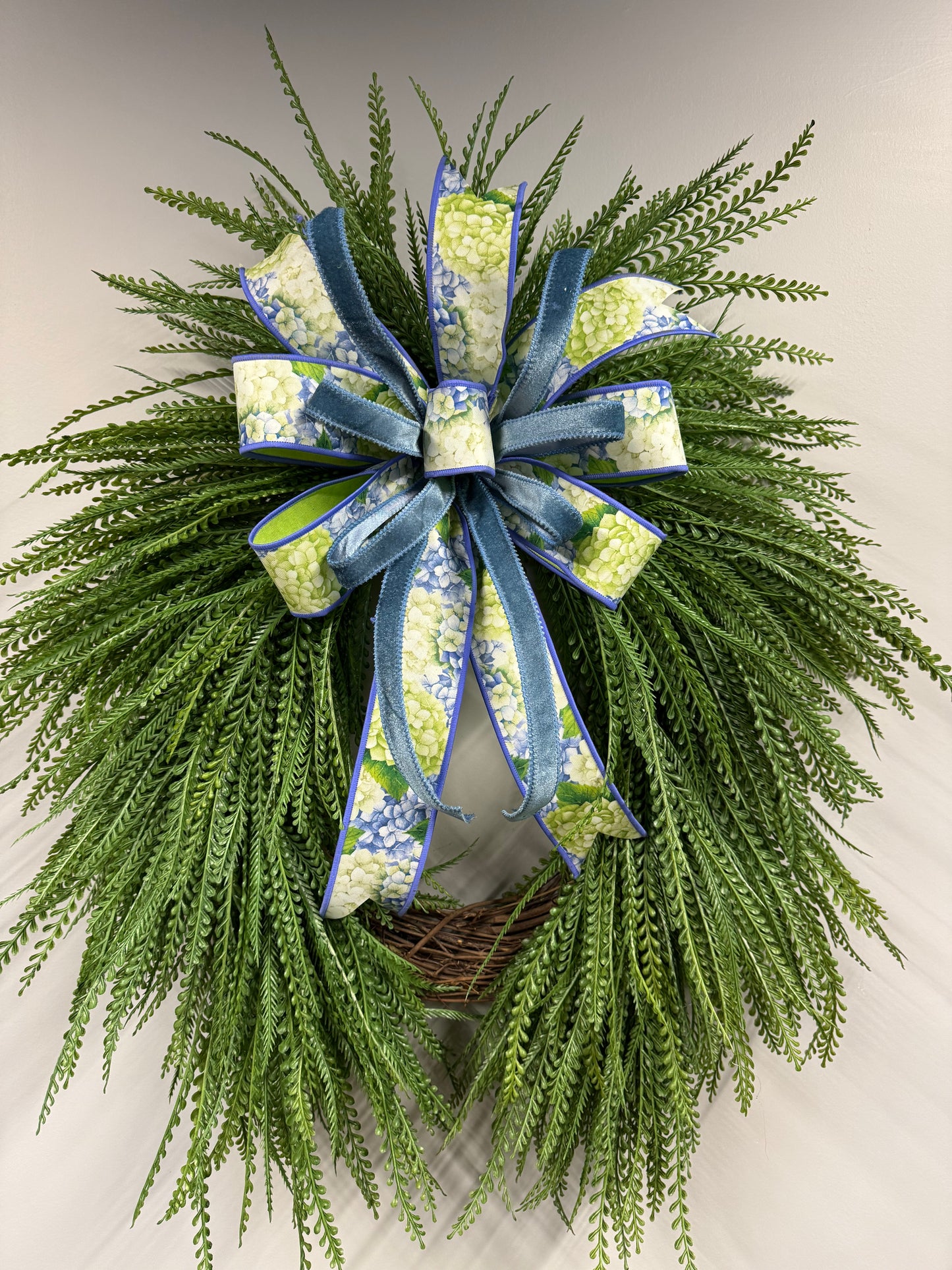 Hydrangea Bow