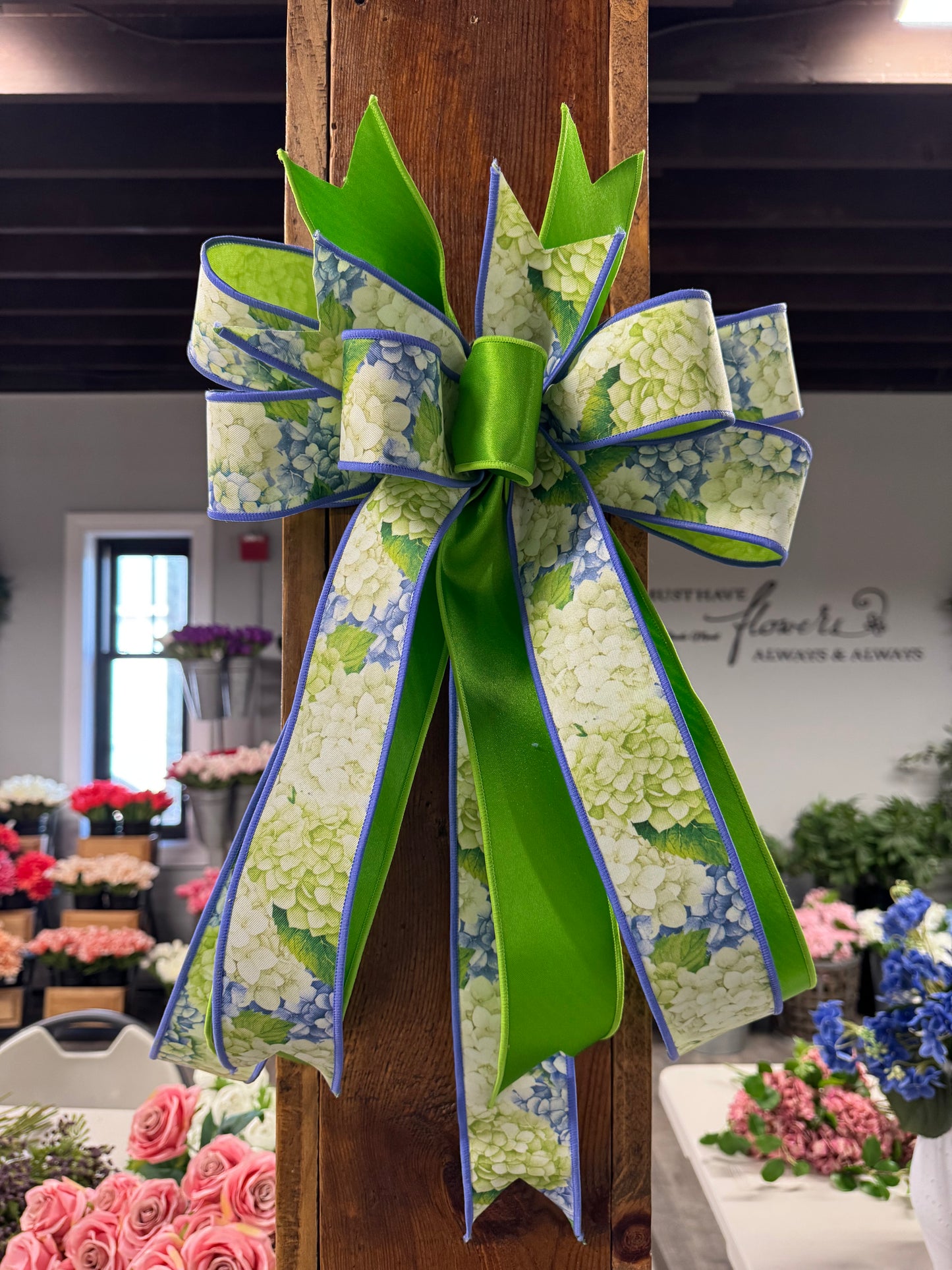 Hydrangea Lime Bow