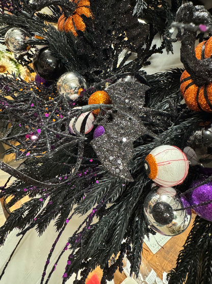 Winifred’s Wicked Eye – 24" Spooky Eyeball Halloween Front Door Wreath