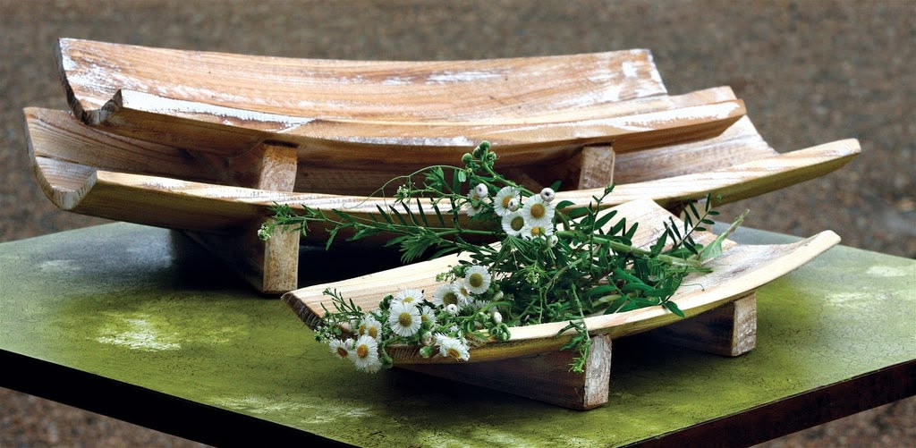 Medium Distressed Curved Tray